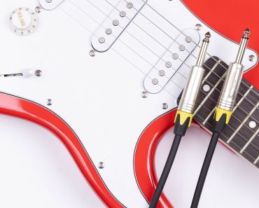 What Is an Electric Guitar and How Can I Learn to Play It?